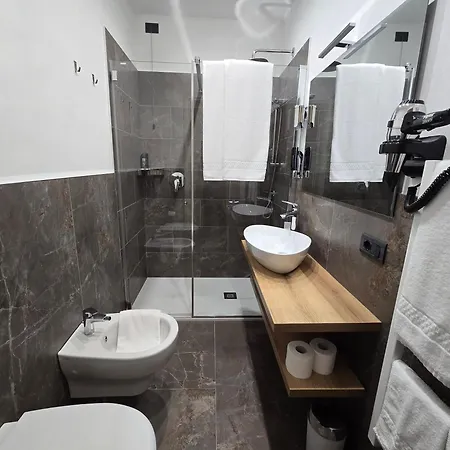 Hotel Gallo Tignale Habitación foto